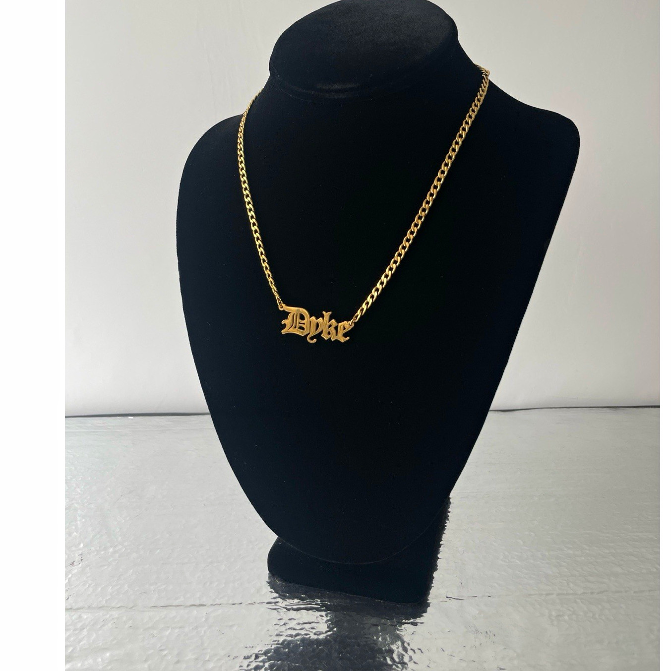 “Dyke” Stainless Steel Chain Necklace – GOLD
