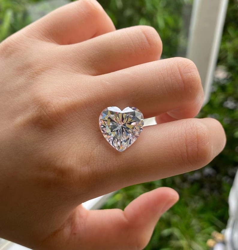 .90 CT Natural White Diamond Heart Cut VVS1 D Grade 1 Free Gift Certified.