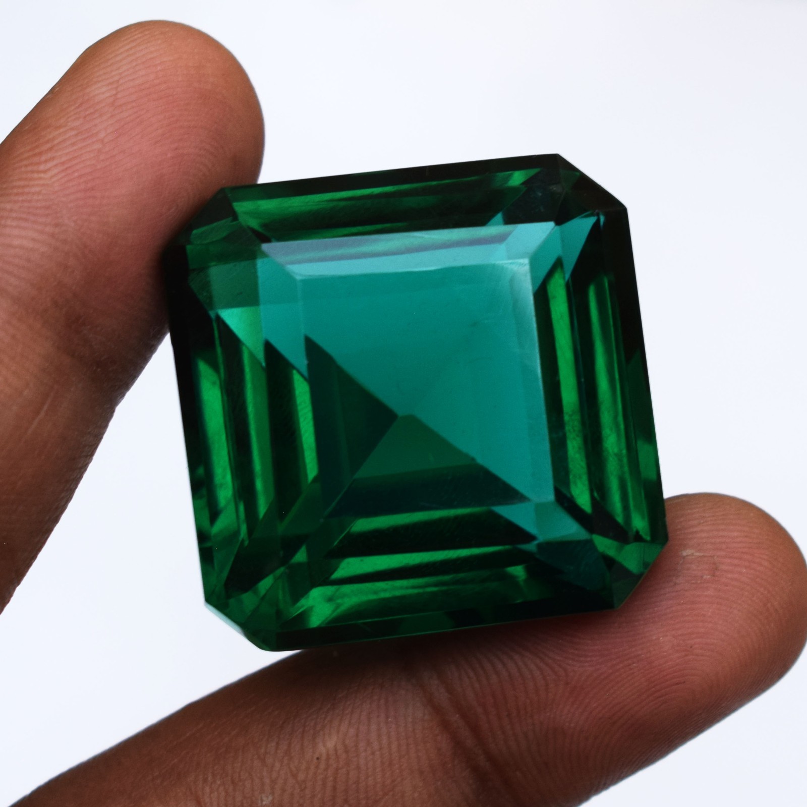 136.35 CT Muzo Green Emerald Octagon Cut Flawless Certified Loose Gemstone
