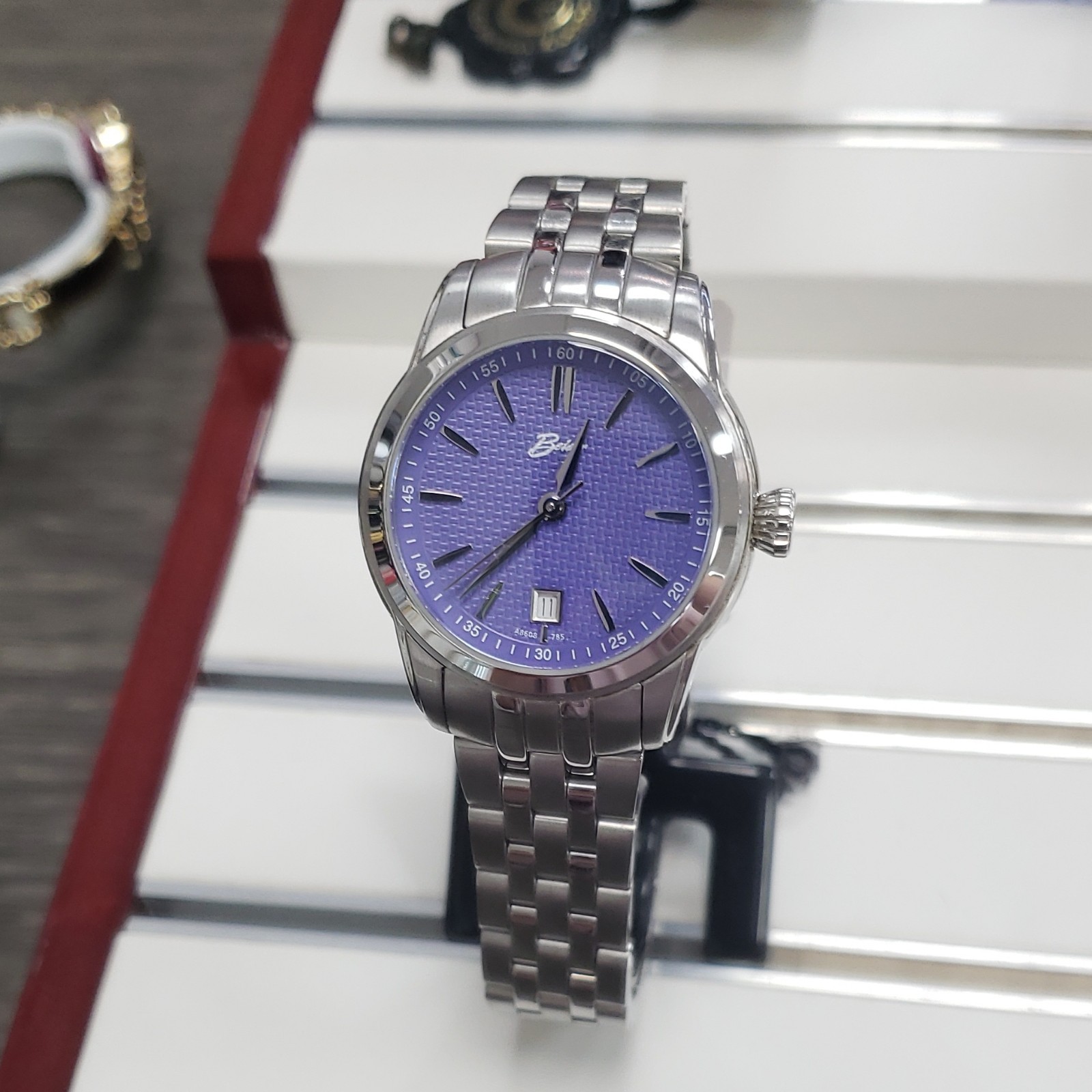 Belair Quartz Analog Wristwatch Blue Dial