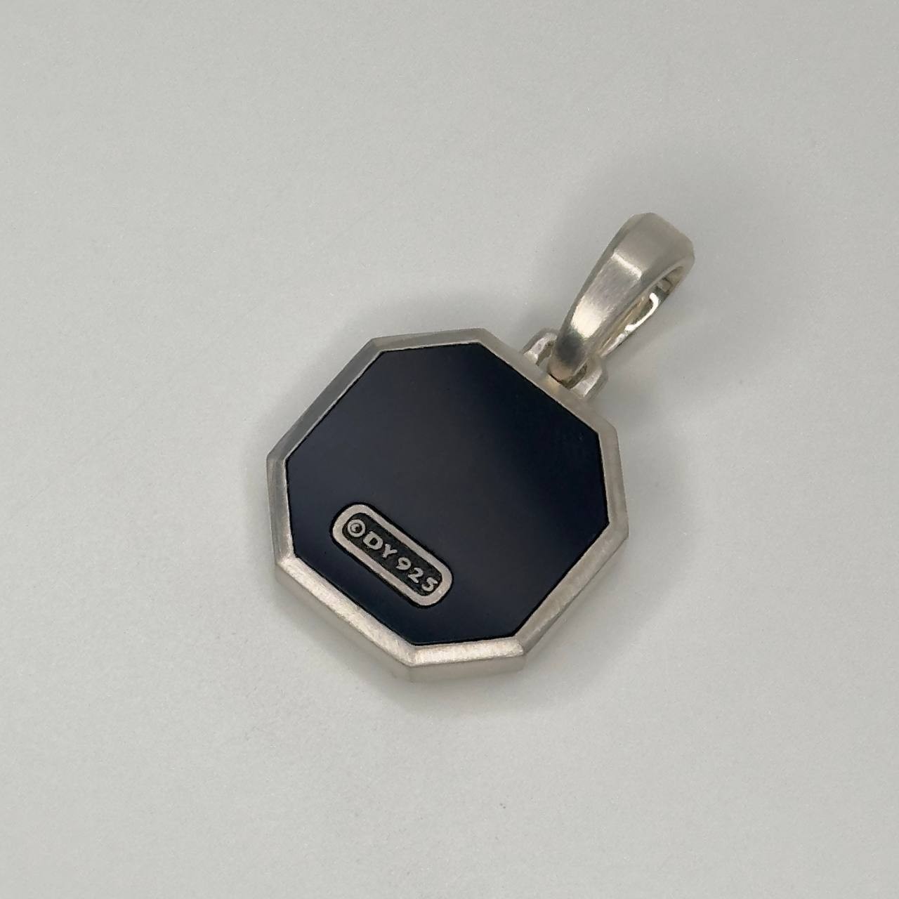 Authentic david yurman men’s pendant black onyx sterling silver amulet