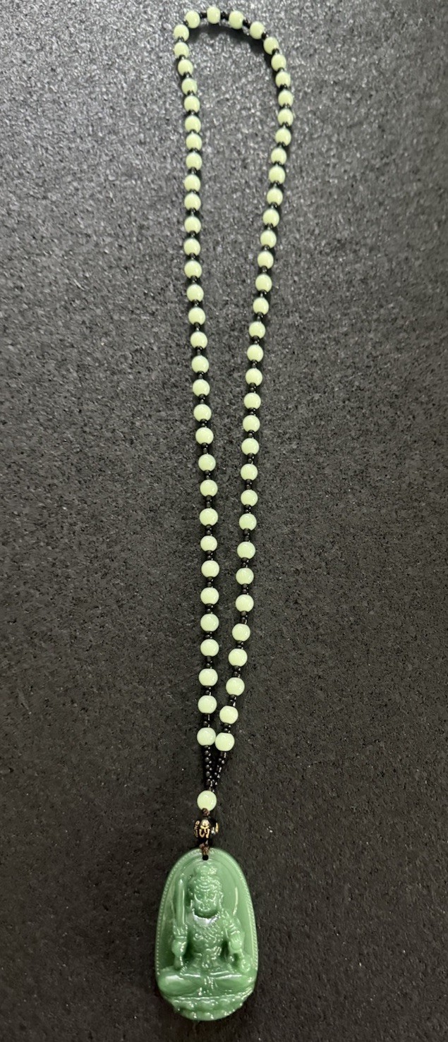 Vintage Asian jade green and black beaded necklace Asian figure 30″