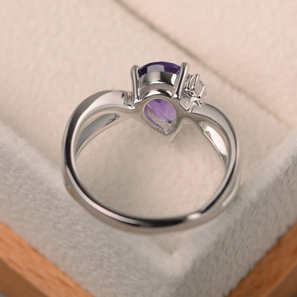 2CT Amethyst Gemstone 925 Silver Plated Minimal Cocktail Ring Duty Free
