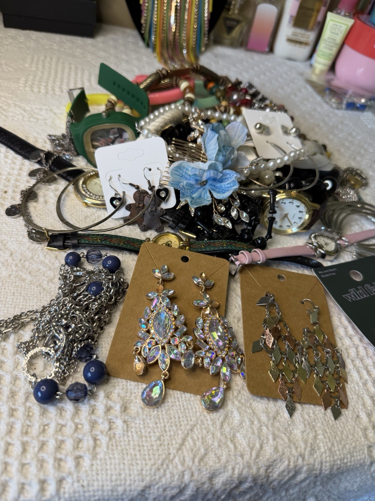 Bundle of Women’s Mixed Fashion Jewelry Lot Earrings wearable jewelries
