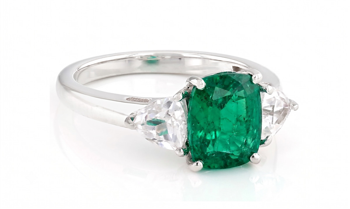 Natural Emerald Gemstone 4.50 Carat 925 Silver Handmade Birthstone Gift Ring