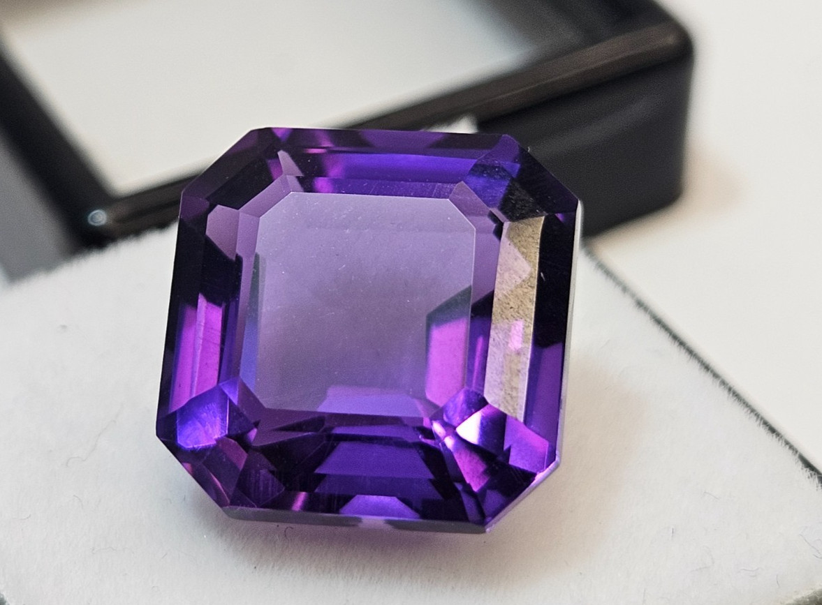 Asscher Cut 10+ Ct Purple Colour Amethyst Natural Loose Gemstone For Ring Making
