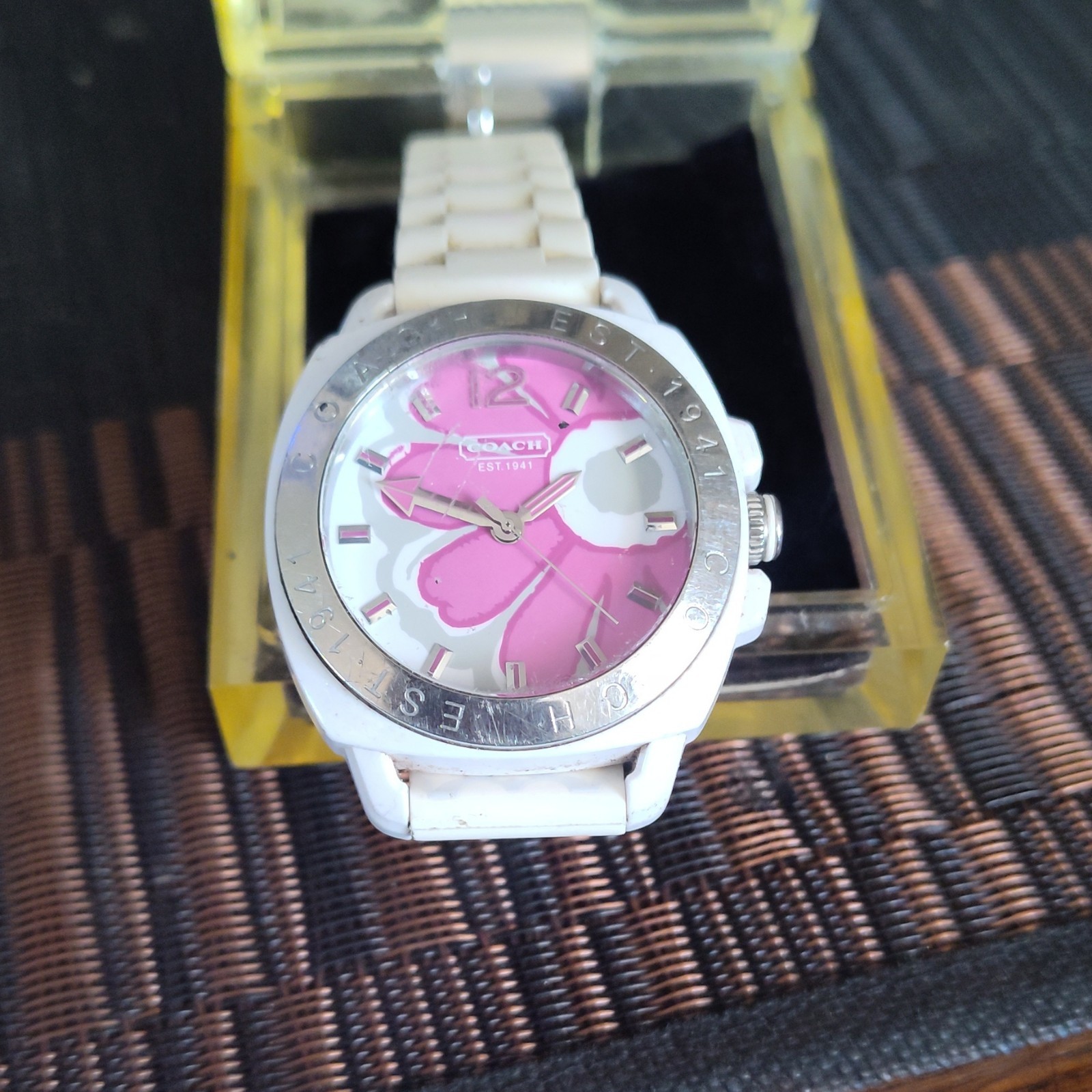 Coach Poppy Quartz Analog Wristwatch Pink Logo Dial White Rubber Strap w/ Box
