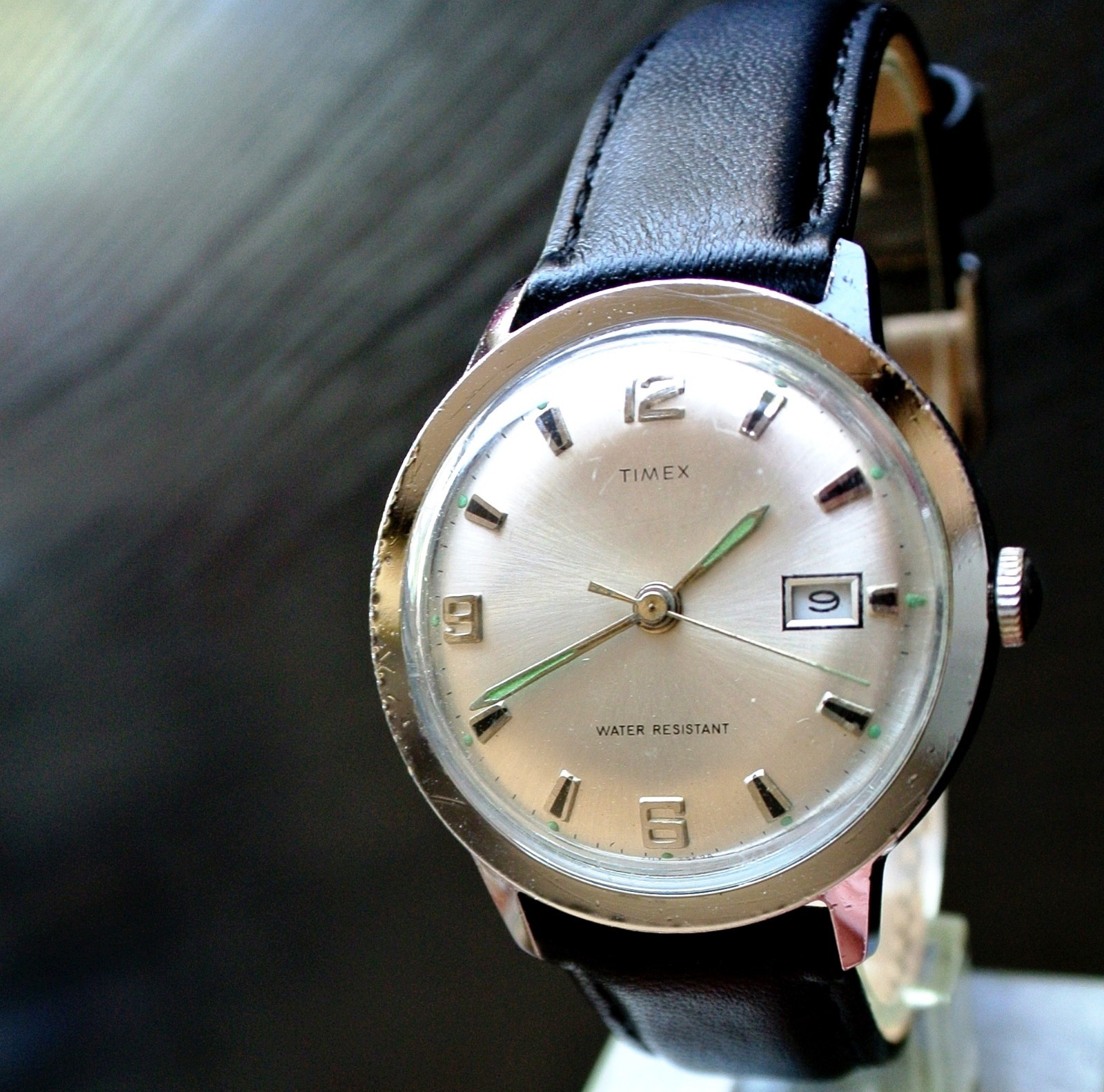 VINTAGE TIMEX 1969 SPORT DATE MECHANICAL WIND UP MEN’S SILVER BLK LEATHER WATCH