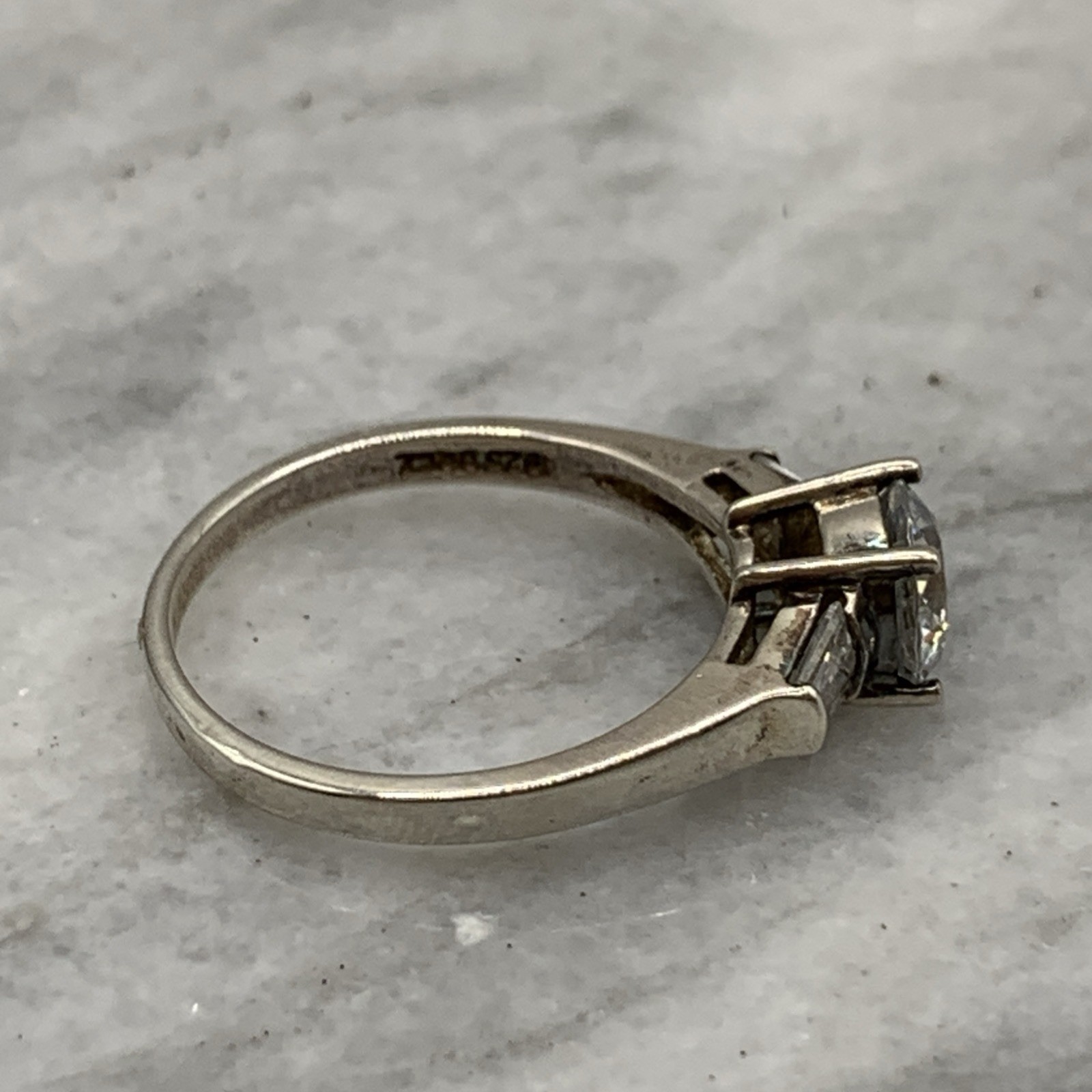 Art Deco Style Ring 925 Sterling Silver CZ Round Cut Baguette Shoulder – Size R