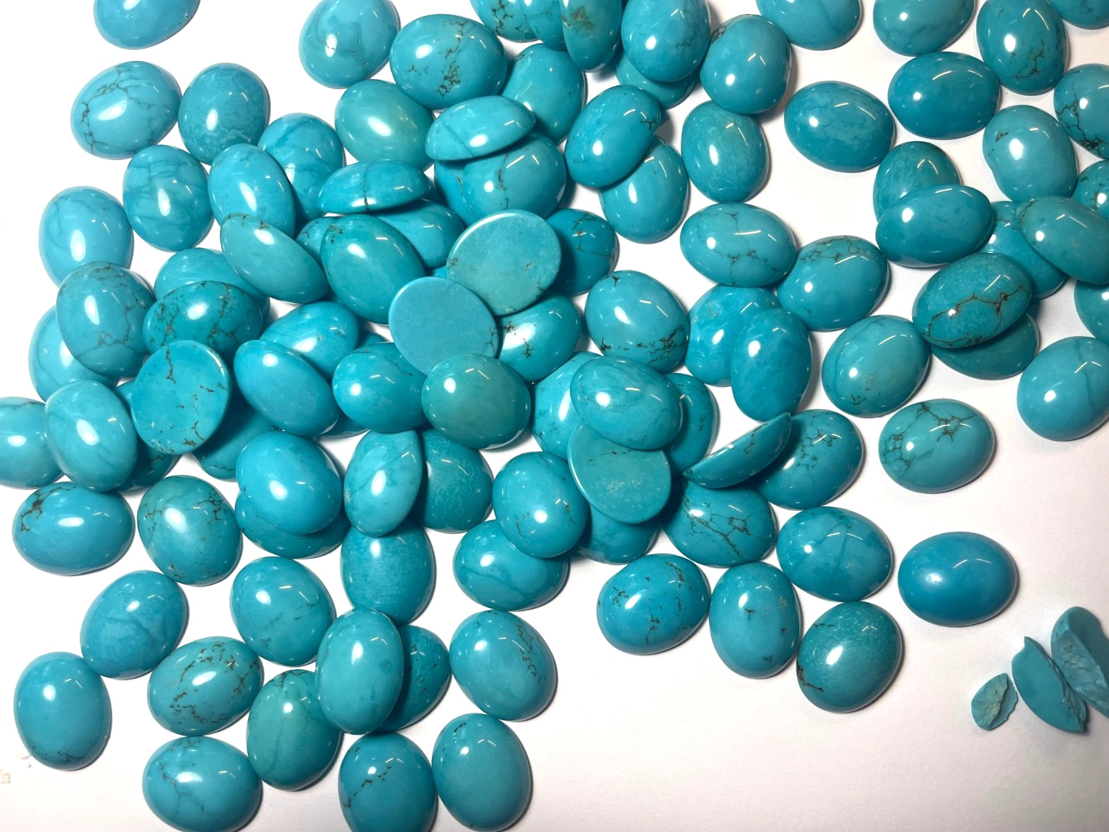 ONE GENUINE TURQUOISE OVAL CABOCHON 25X18-25X20 MM 21-26 CARATS BELOW WHOLESALE