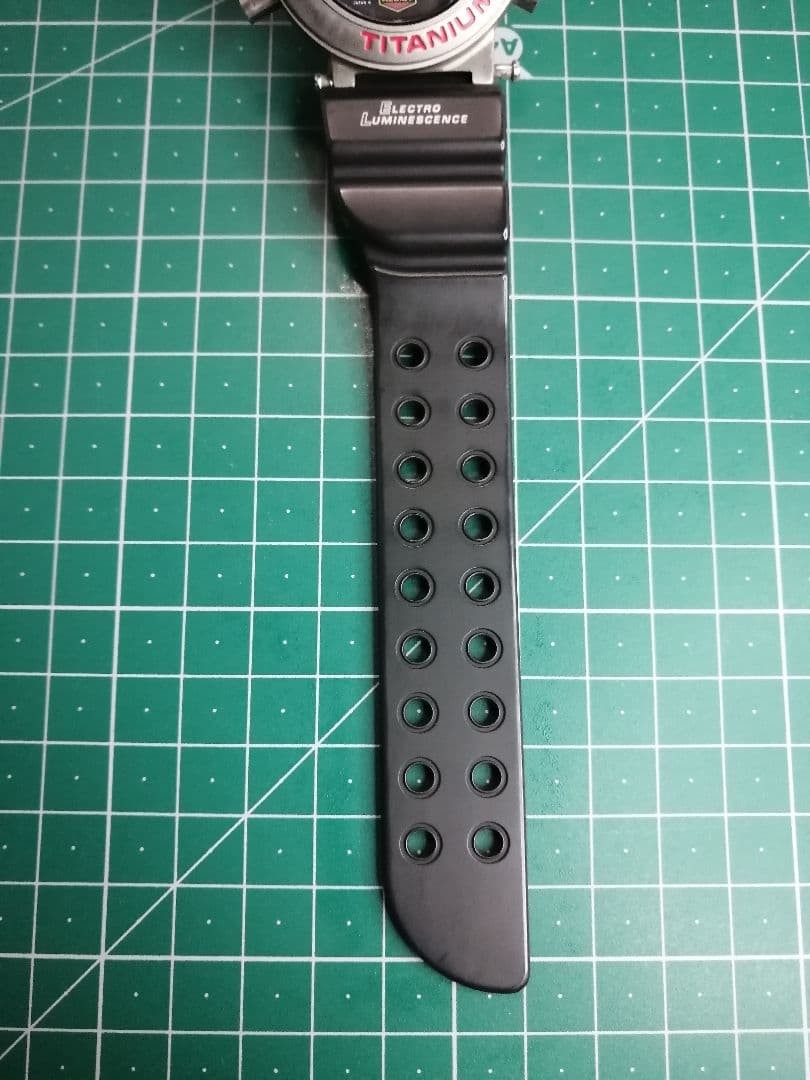 Casio G-Shock DW-8200, new battery, Frogman model, cleaned.