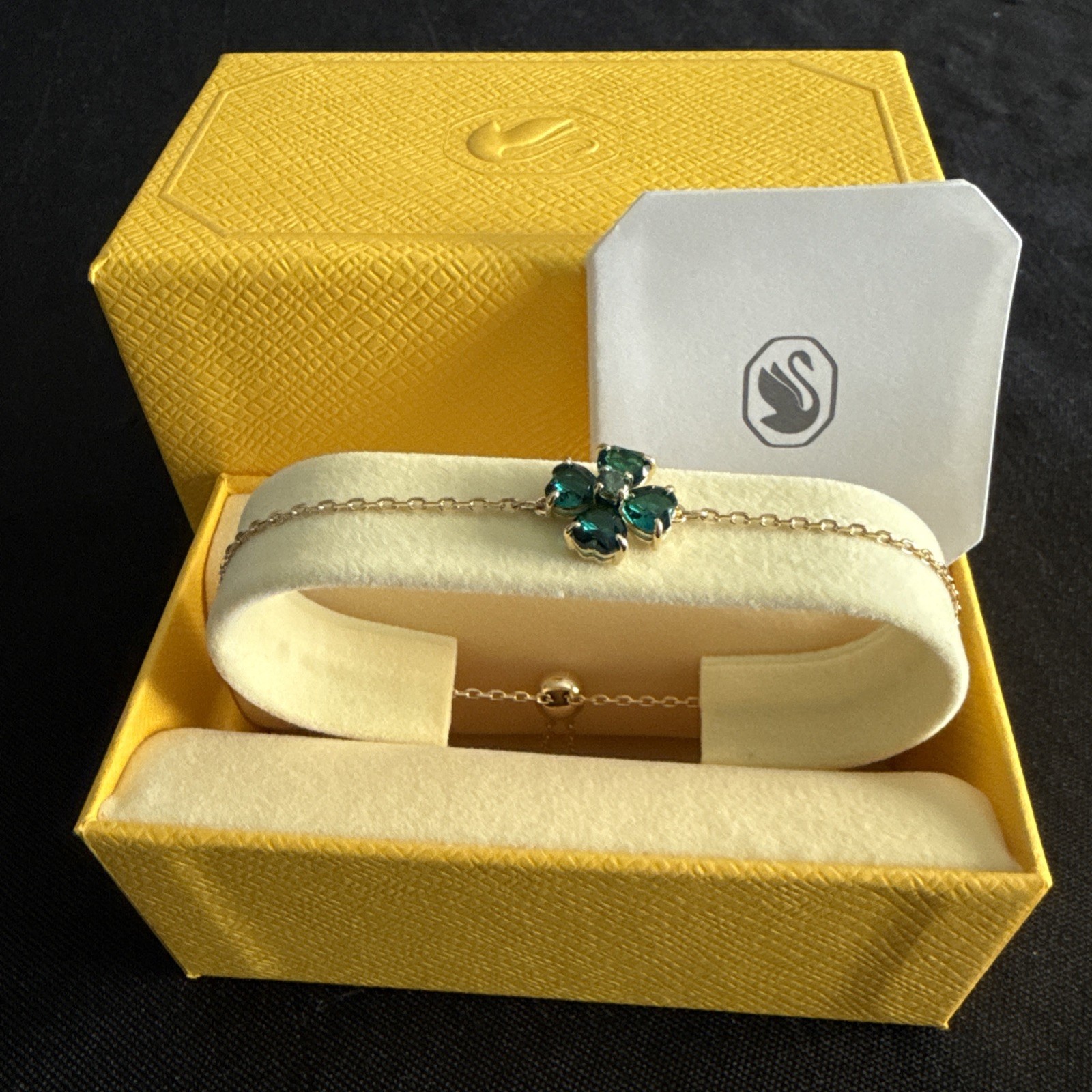 Swarovski Idyllia Bracelet, Clover, Green, Gold-Tone Plated 5666585