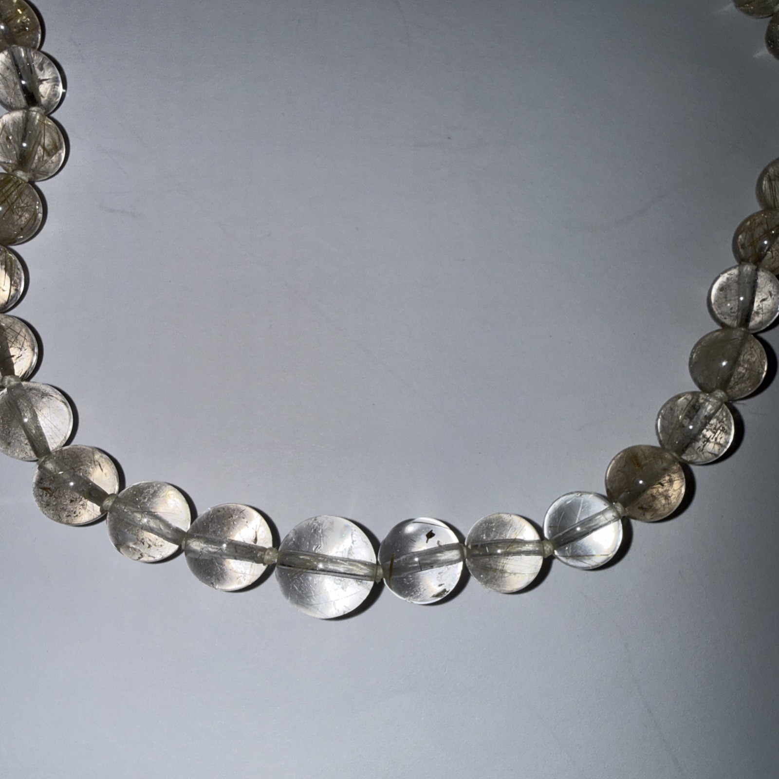 17 In Ritilated Quartz Necklace 8-10 Mm Gradient Beads, Gold Clasp