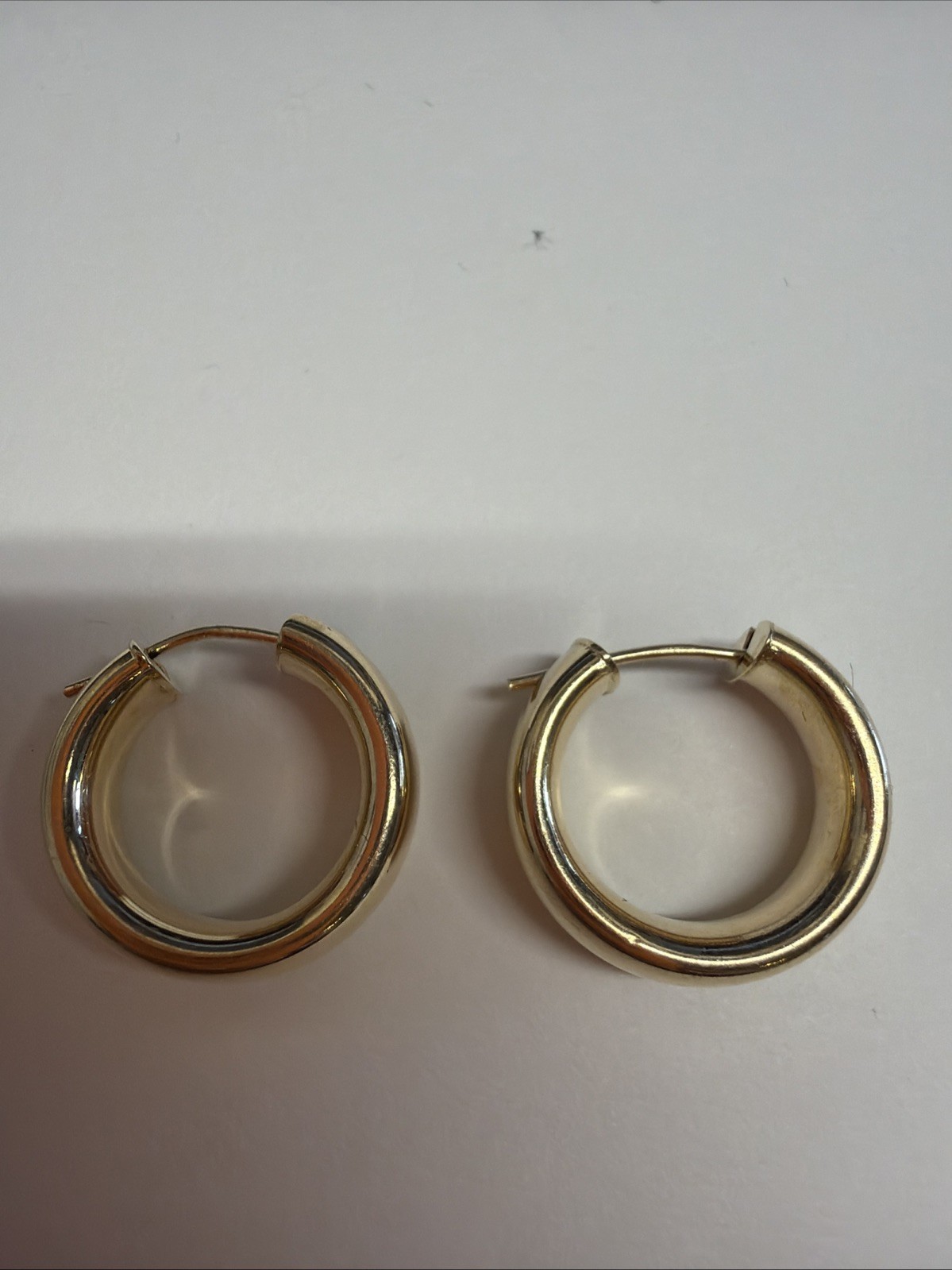 14k Lightweight 5mm Wide Hoop Earrings 5/8” JCM