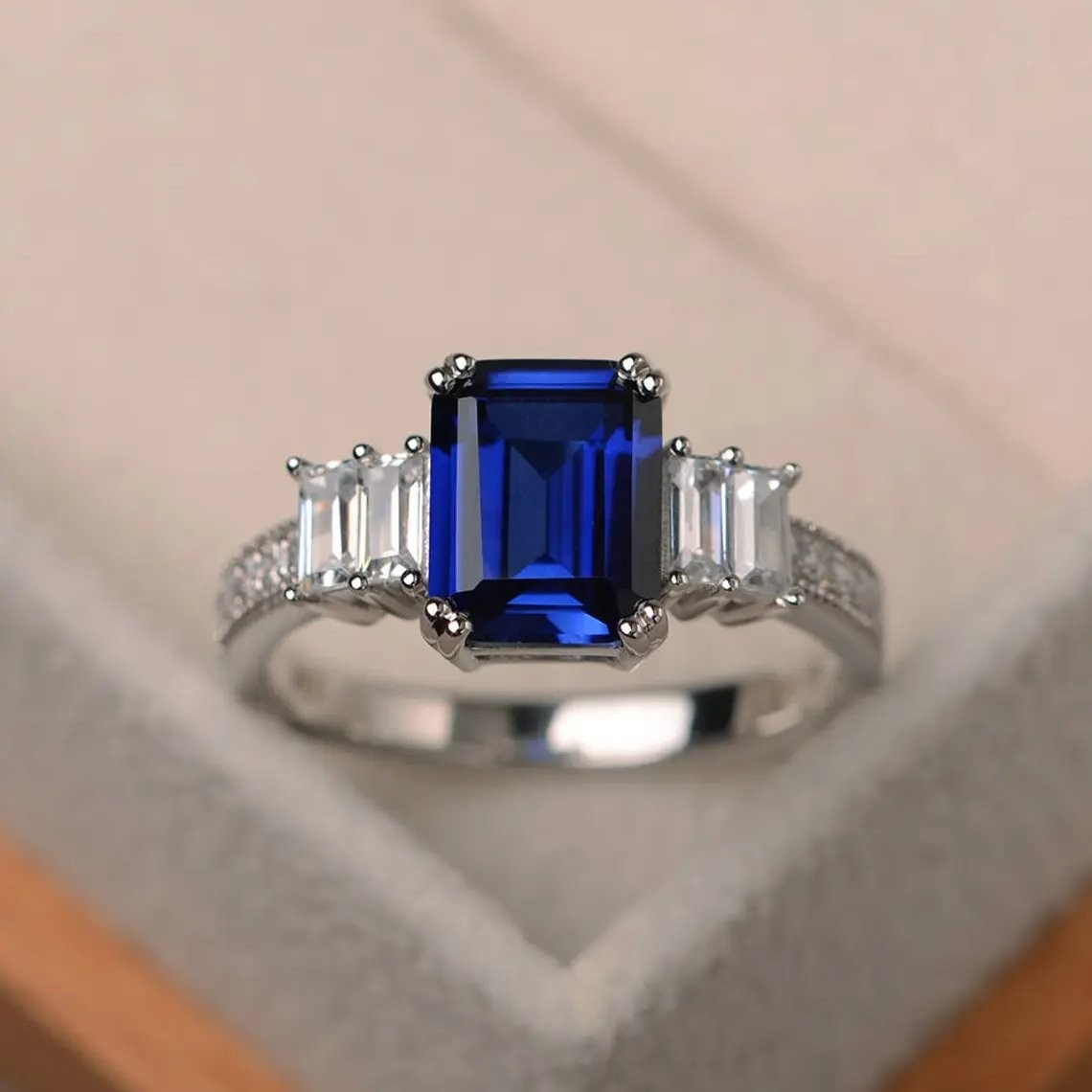 2CT Blue Sapphire Gemstone 925 Silver Plated Statement Ring US Duty Free