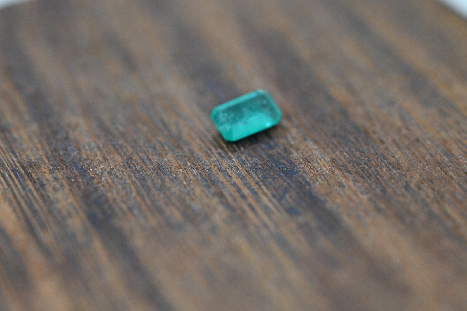 Muzo Emerald / Emerald Shaped loose gemstone