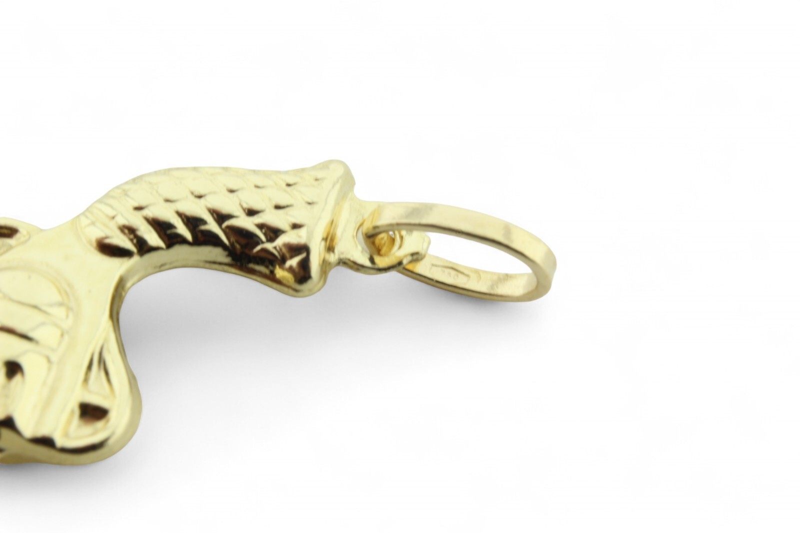 PISTOL SHAPED GIFT PENDANT ALL 18KT GOLD. 750/1000 GOLD 18kt.