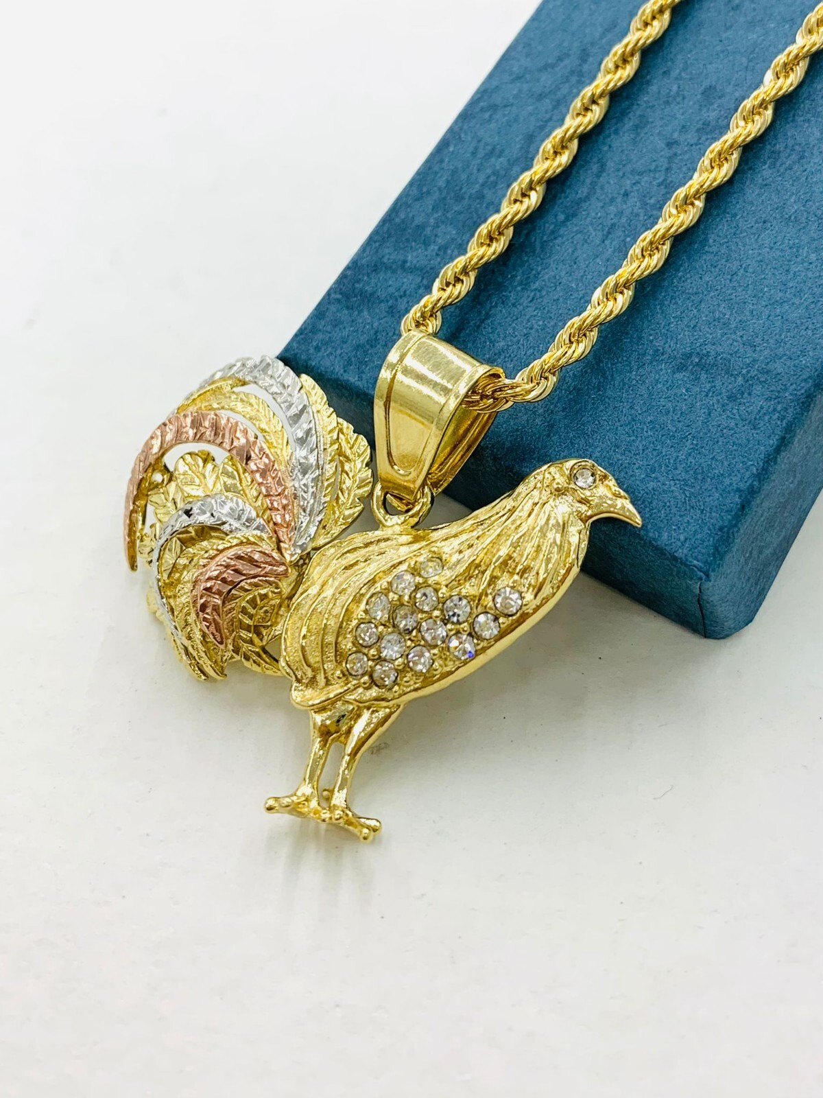 Mens Rope Chain Chicken Rooster Pendant Necklace 24″ for Good Luck & Protection