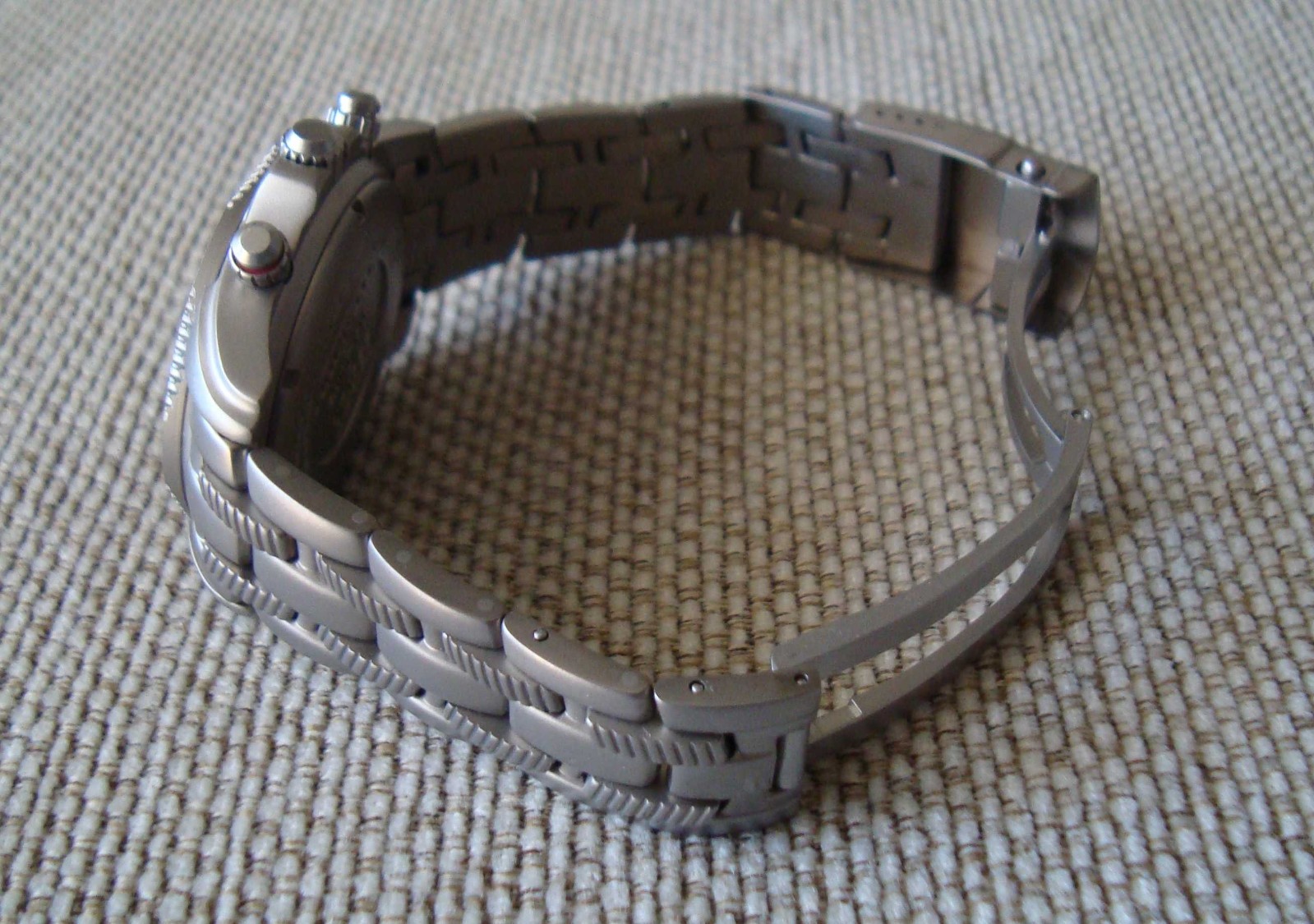 Sector 950 titanium Swiss chronograph, 261.262, rare red panda version, full set