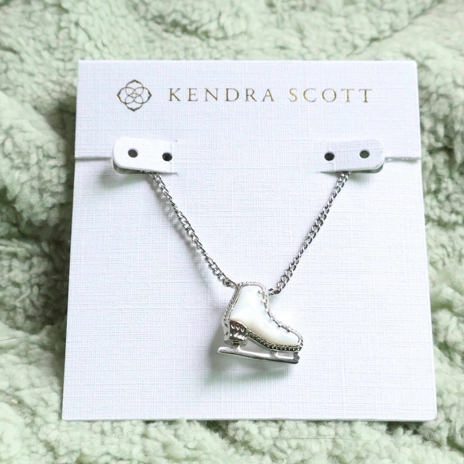 NEW❤️ Kendra Scott Ice Skate Silver White Mother-of-Pearl Pendant Necklace ❤️