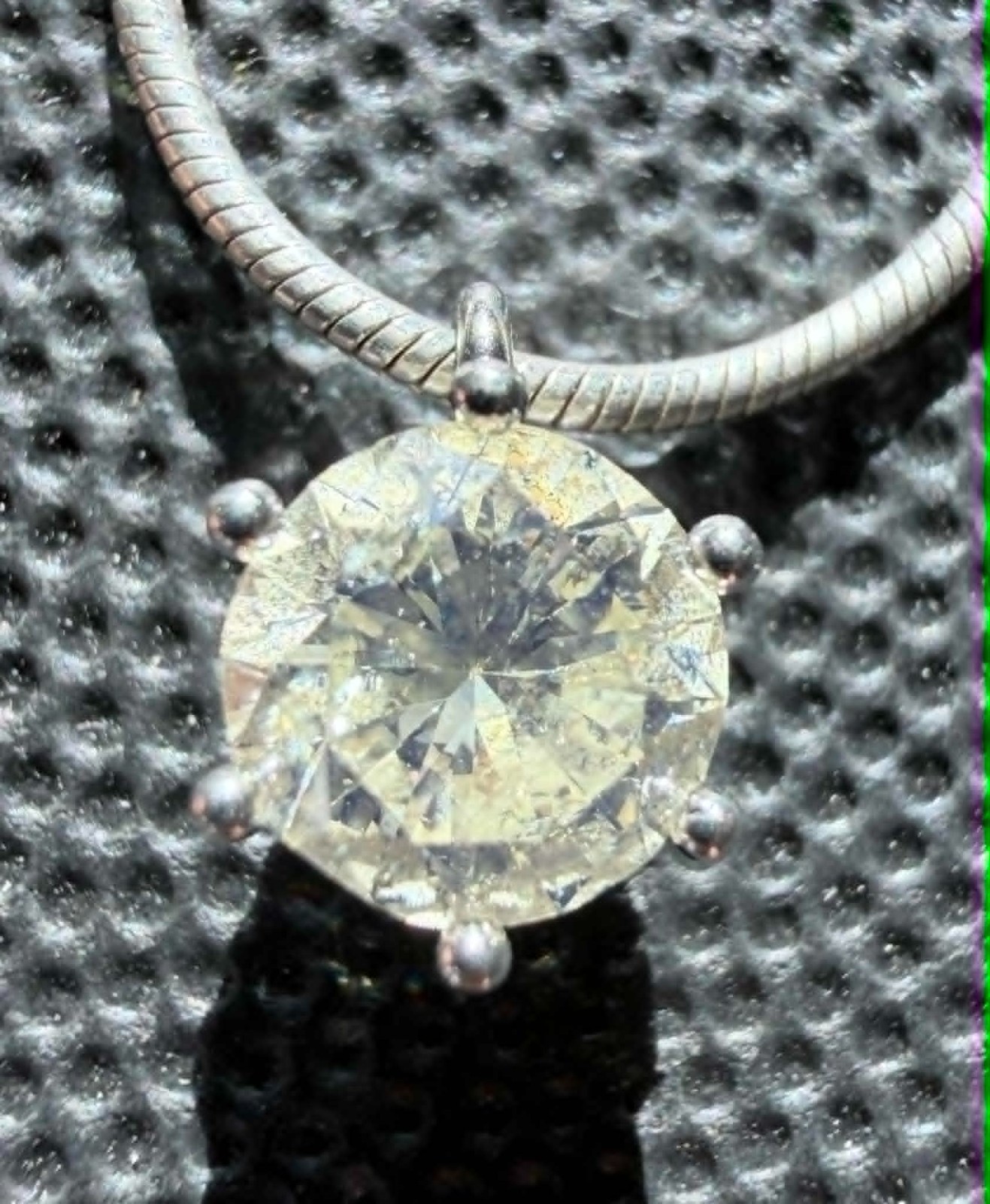 Natural 1.063 CT Diamond Platinum Pendant – Very Light Yellow Diamond Pt900