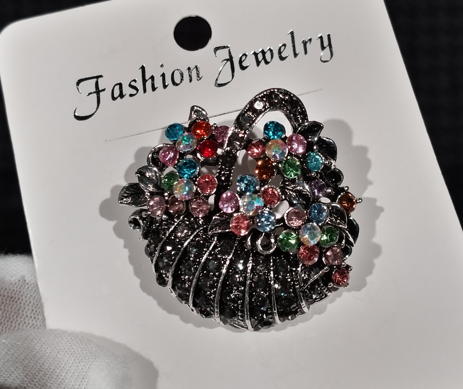 Flower Basket Vintage Style Silver Crystal Rhinestone Brooch & Gold Bag – VIDEO