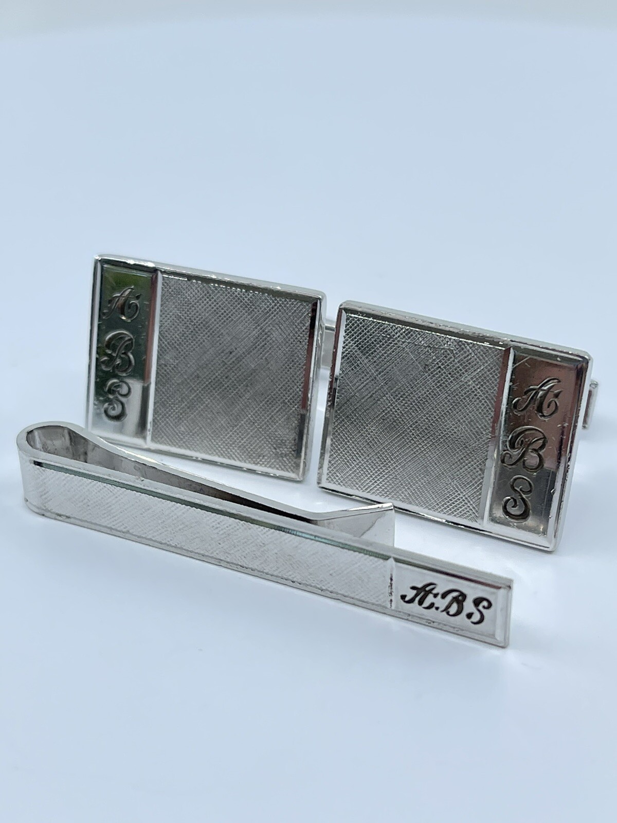 Arthur Anderson Monogram ABS cufflinks and tie clip set sterling 7/8″