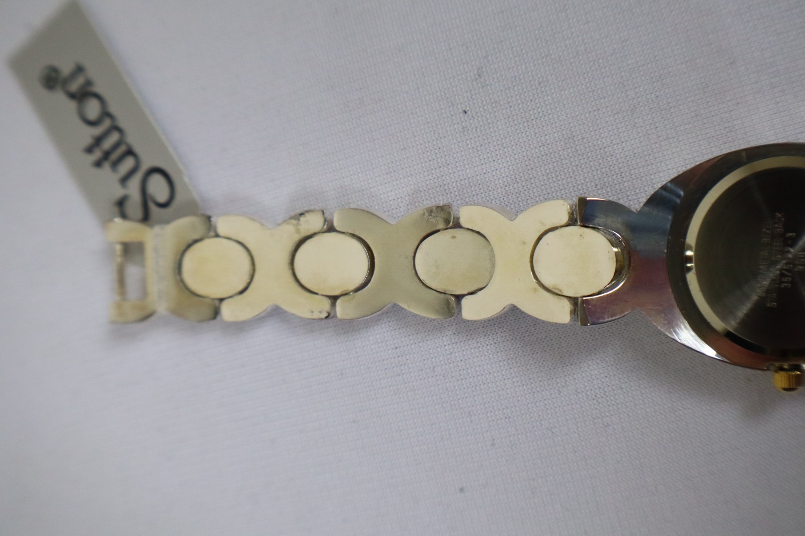 Sutton Quartz Watch Silver Tone Oval Face NIB Needs New Batt. ONE YEAR WARRANTY