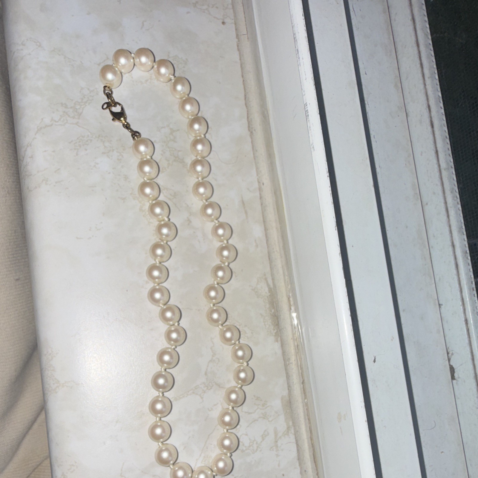 White Round Pearl Beaded Strand Necklace, Ball/Bead Chain, Spring Ring Clasp