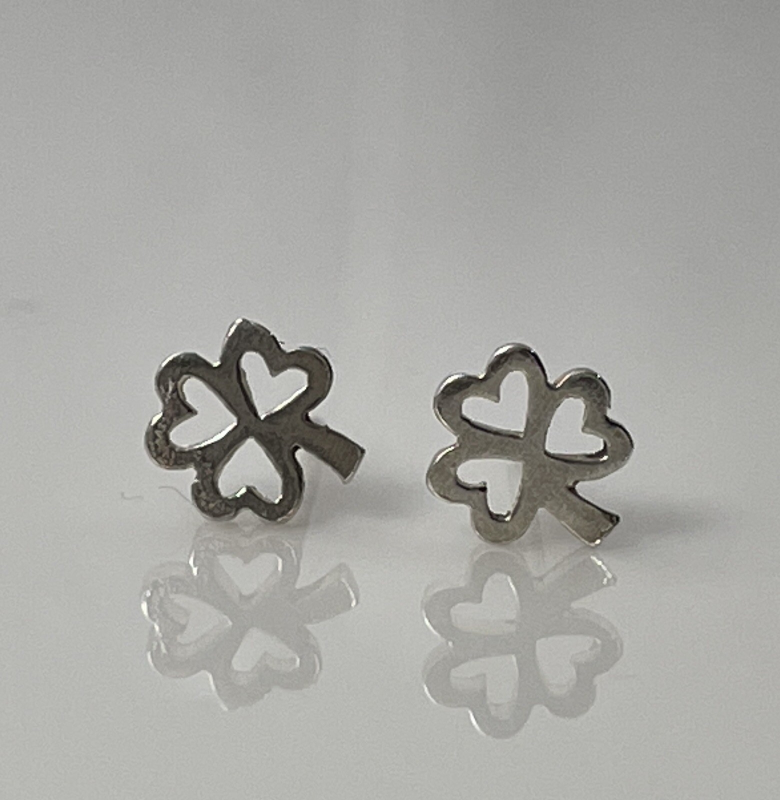 STERLING SILVER 925 Heart Clover Stud Earrings Jewelry