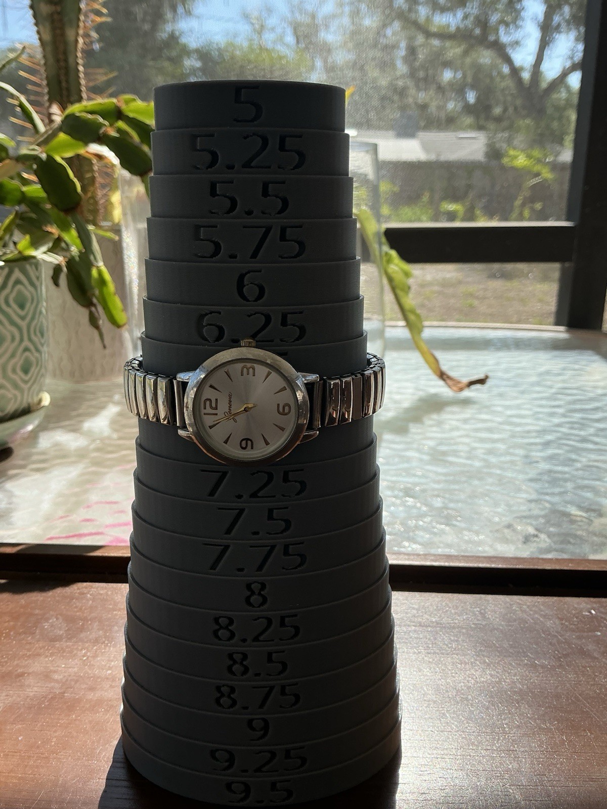 Geneva Wristwatch Silver Metal Bracelet Analog Round Dial Arabic Indexes