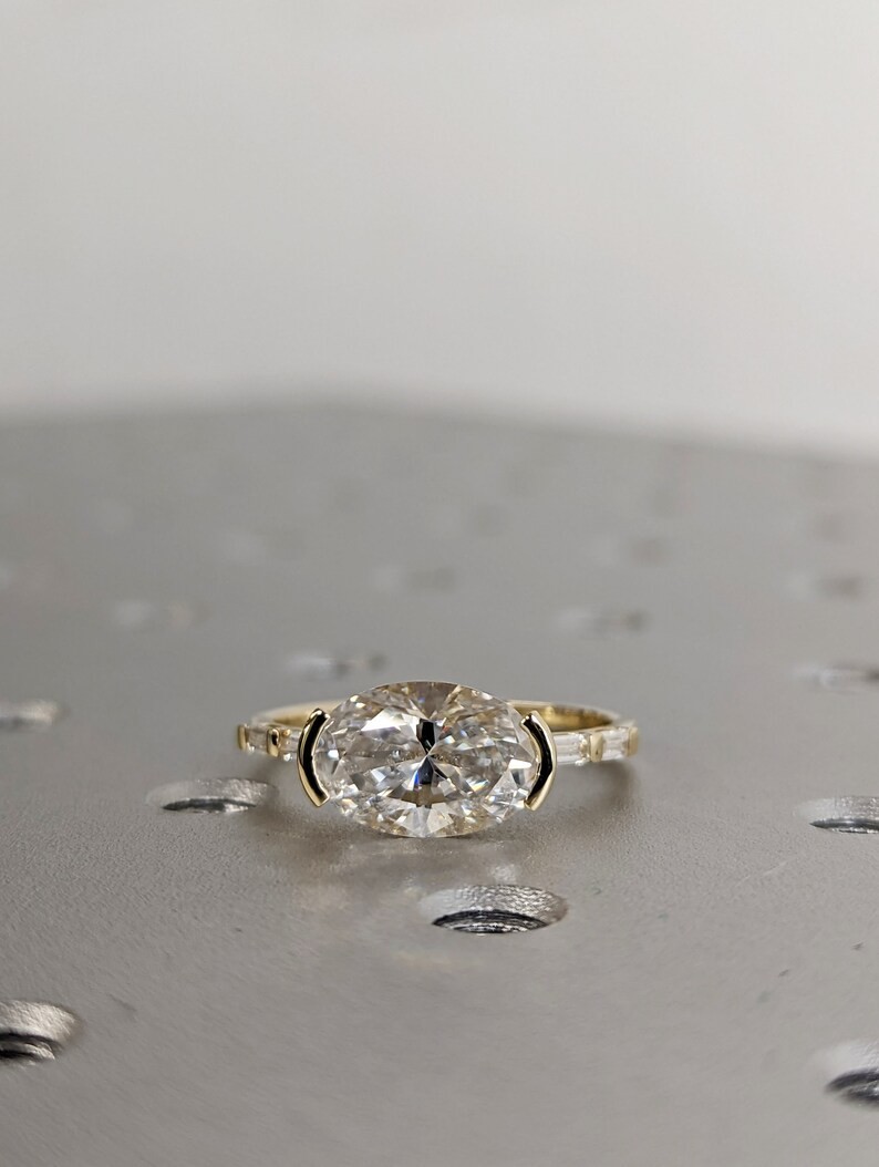 4.00Ctw Oval Moissanite Women’s East West Engagement Ring 14K Yellow Gold Plated