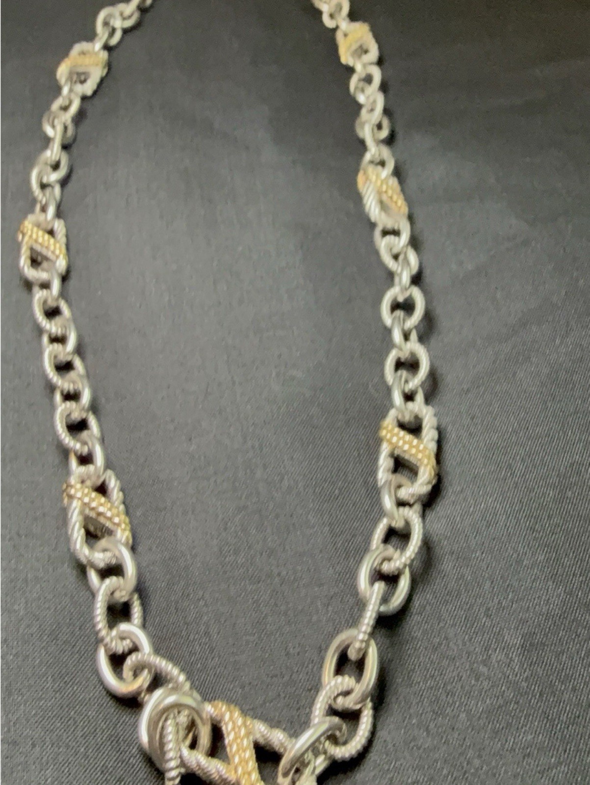 Judith Ripka 925 Sterling Silver Two Tone Oval Link Fleur De Lis Necklace 18″