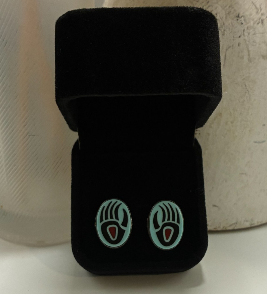 Vintage QT Quoc Sterling Silver Turquoise Coral Bear Paw Stud Earrings