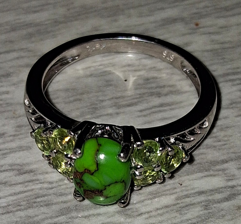 925 Sterling Silver Oval Green Stone 5-Stone Prong Cocktail Ring Size 5.5 Signed