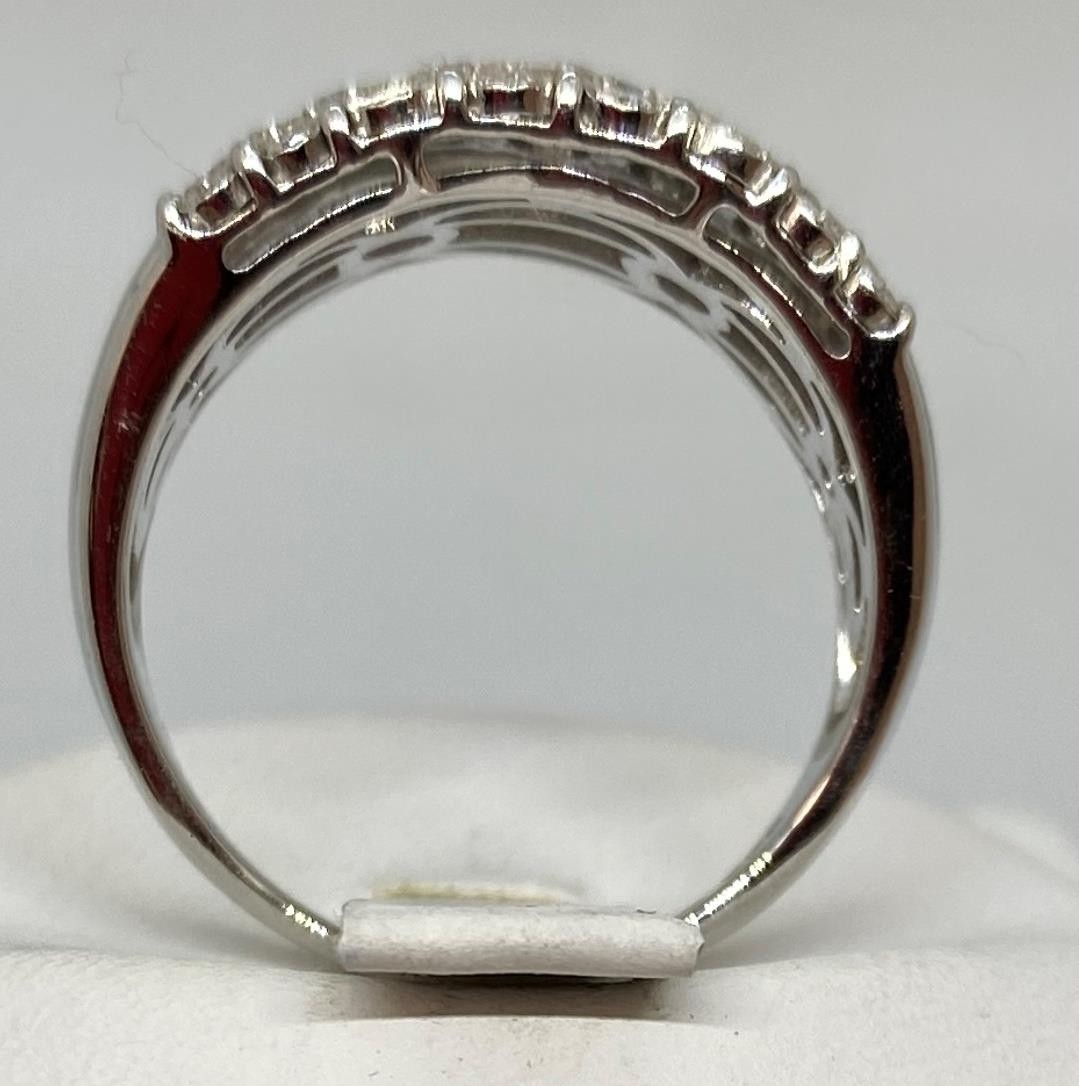 Sterling Silver .50 ctw Diamond Ring Size 7 R118