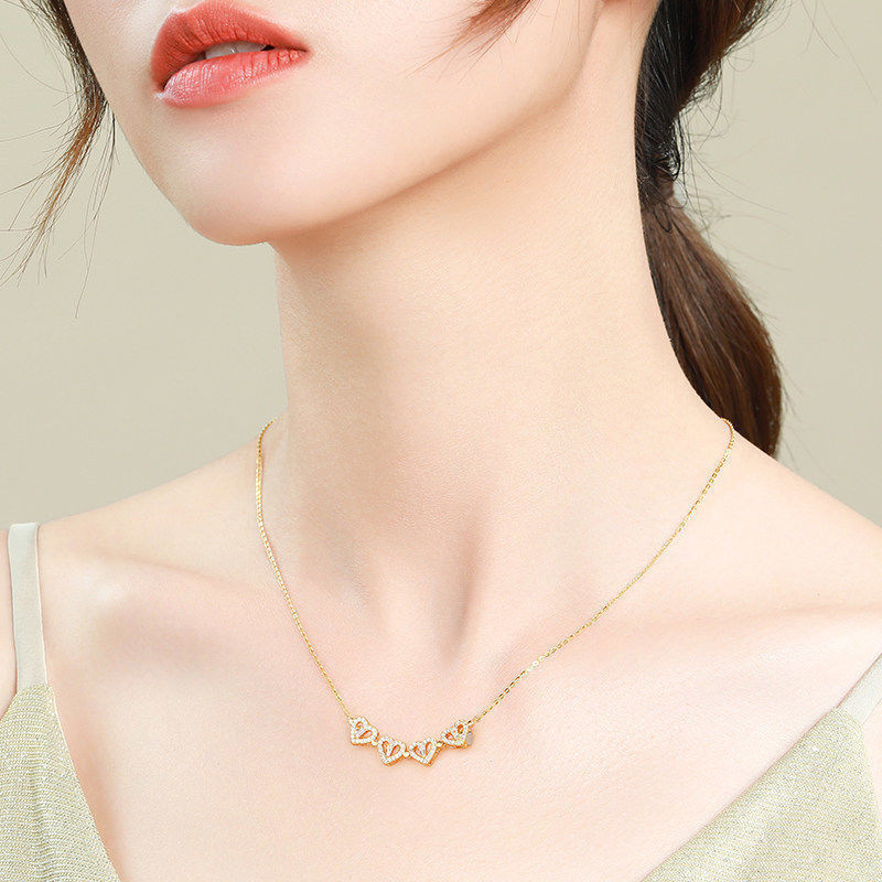 Retro Magnetic Heart Clover Pendant Necklace Women Openable Love Choker Gift