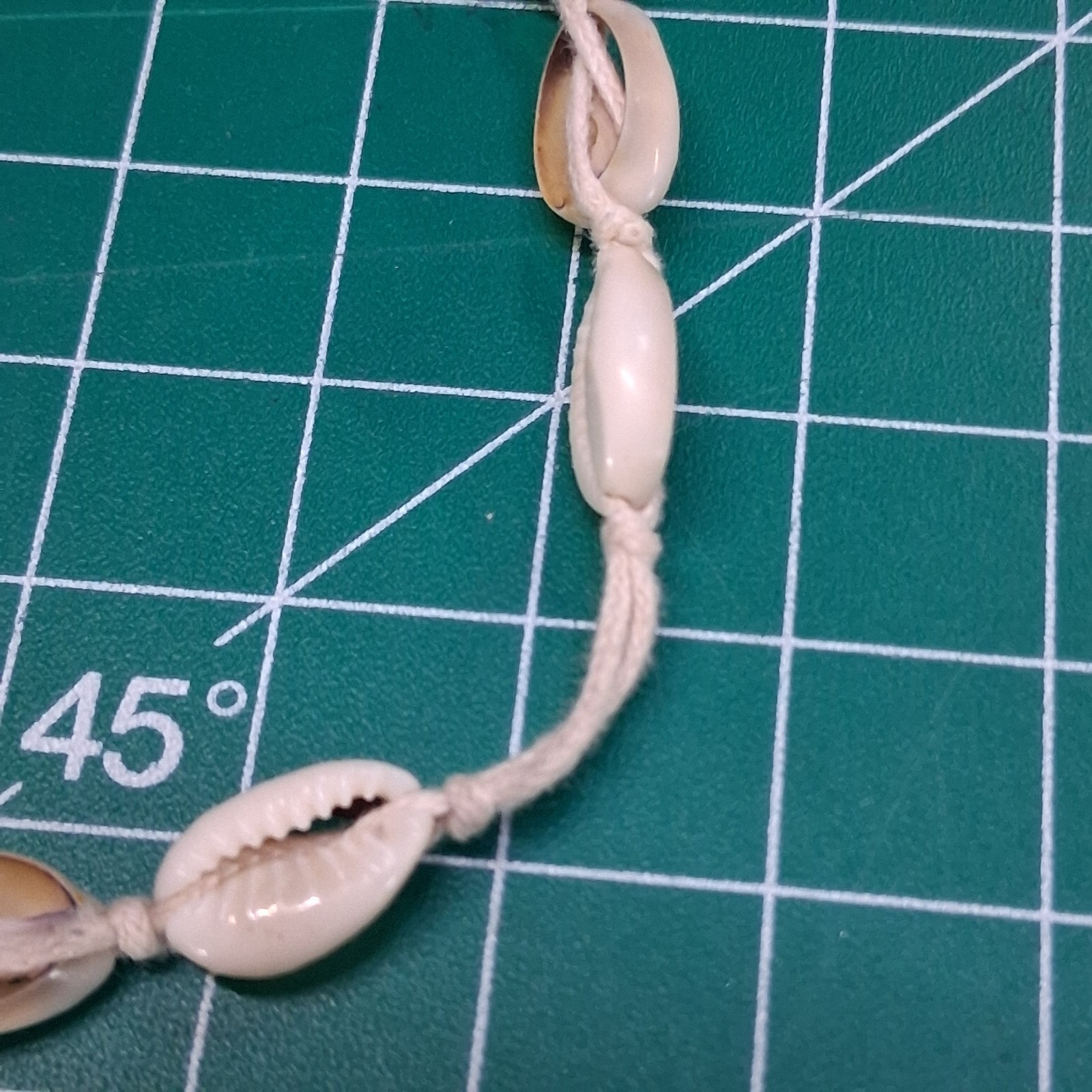 Vintage White Sea Shell Charm Adjustable Size Cotton Cord Bangle Bracelet