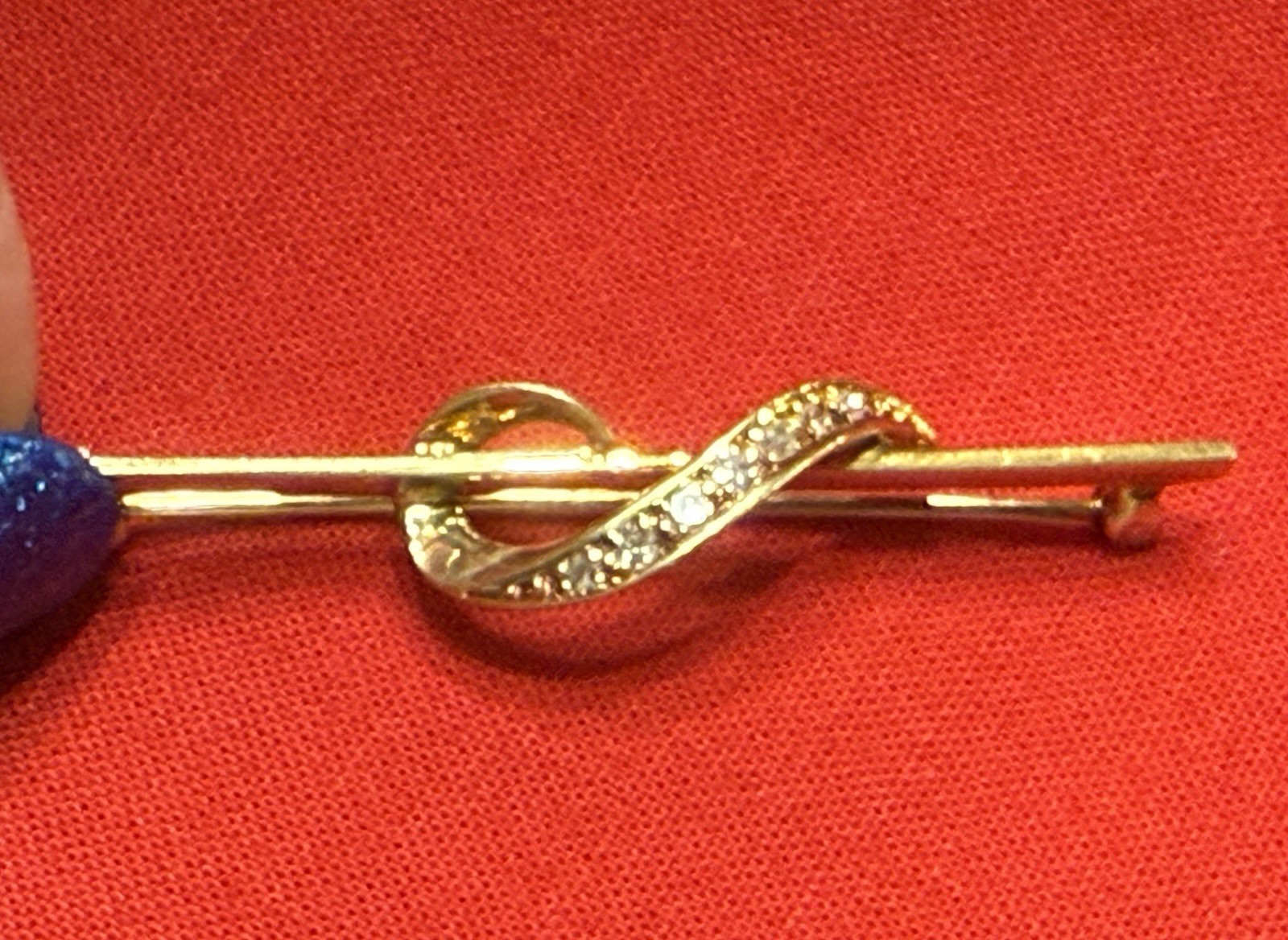 Vintage 14k Gold Bar Brooch With Looping Ribbon Design Accented With Diamonds
