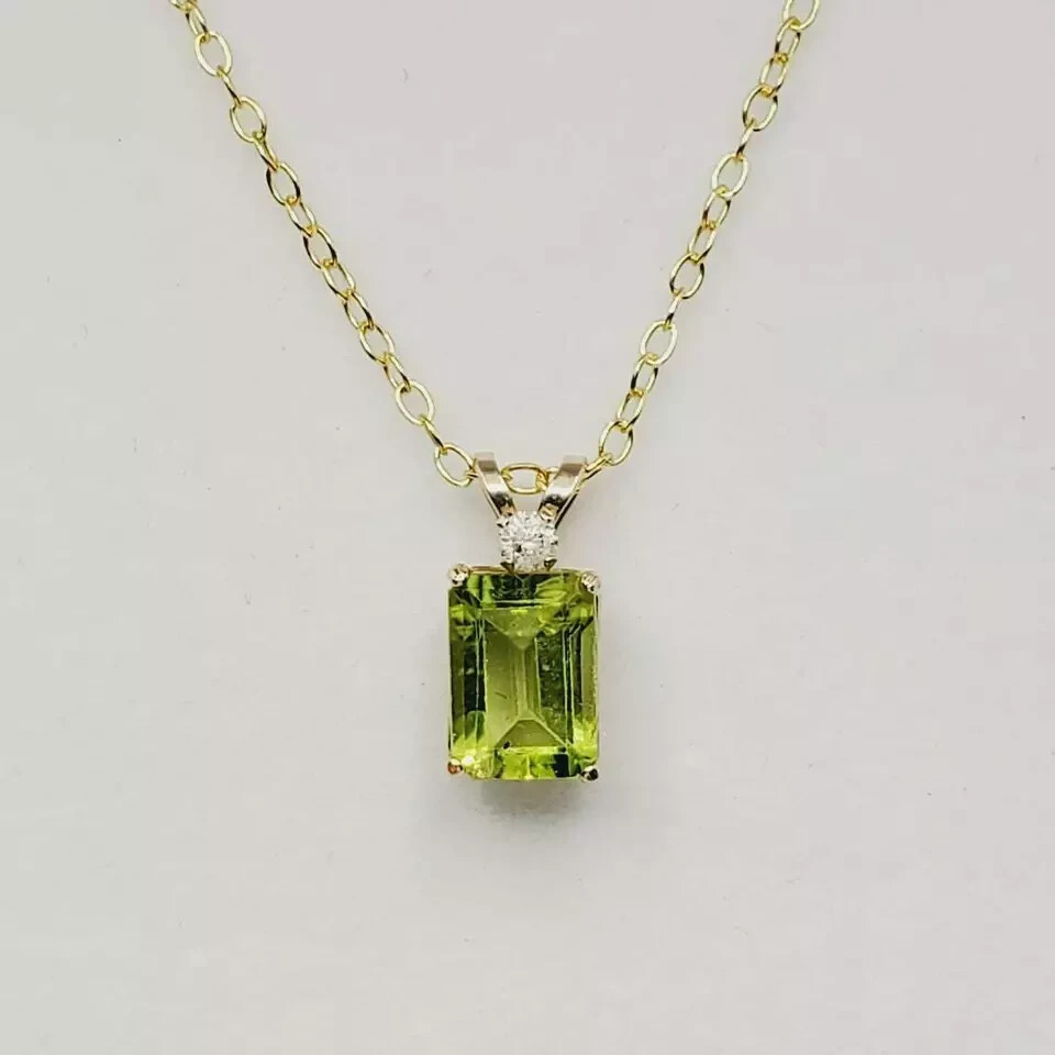 2Ct Emerald Cut Green Peridot Solitaire Women Pendant 14K Yellow Gold Free Chain
