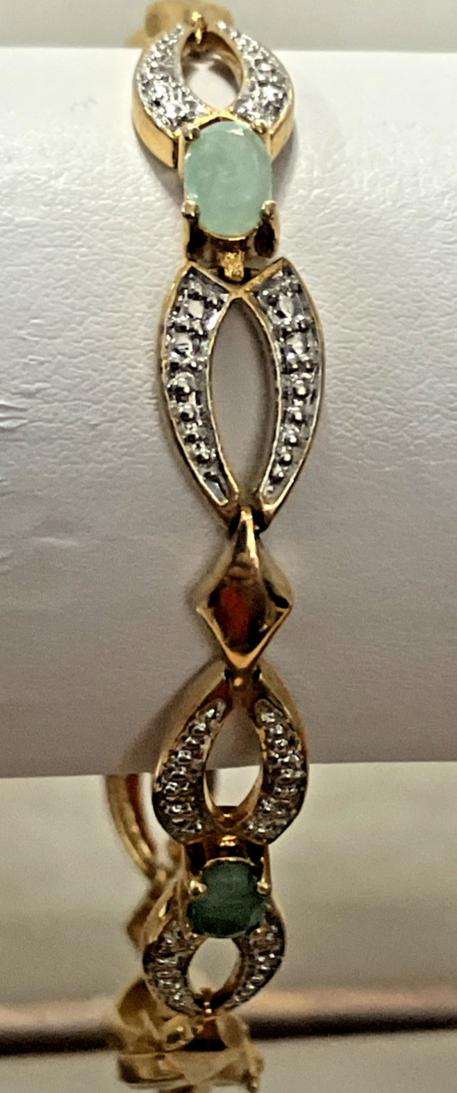 925 Sterling Silver Bct 12grams 8mm 7.5” Oval Green Stones Gold-Tone PreOwned