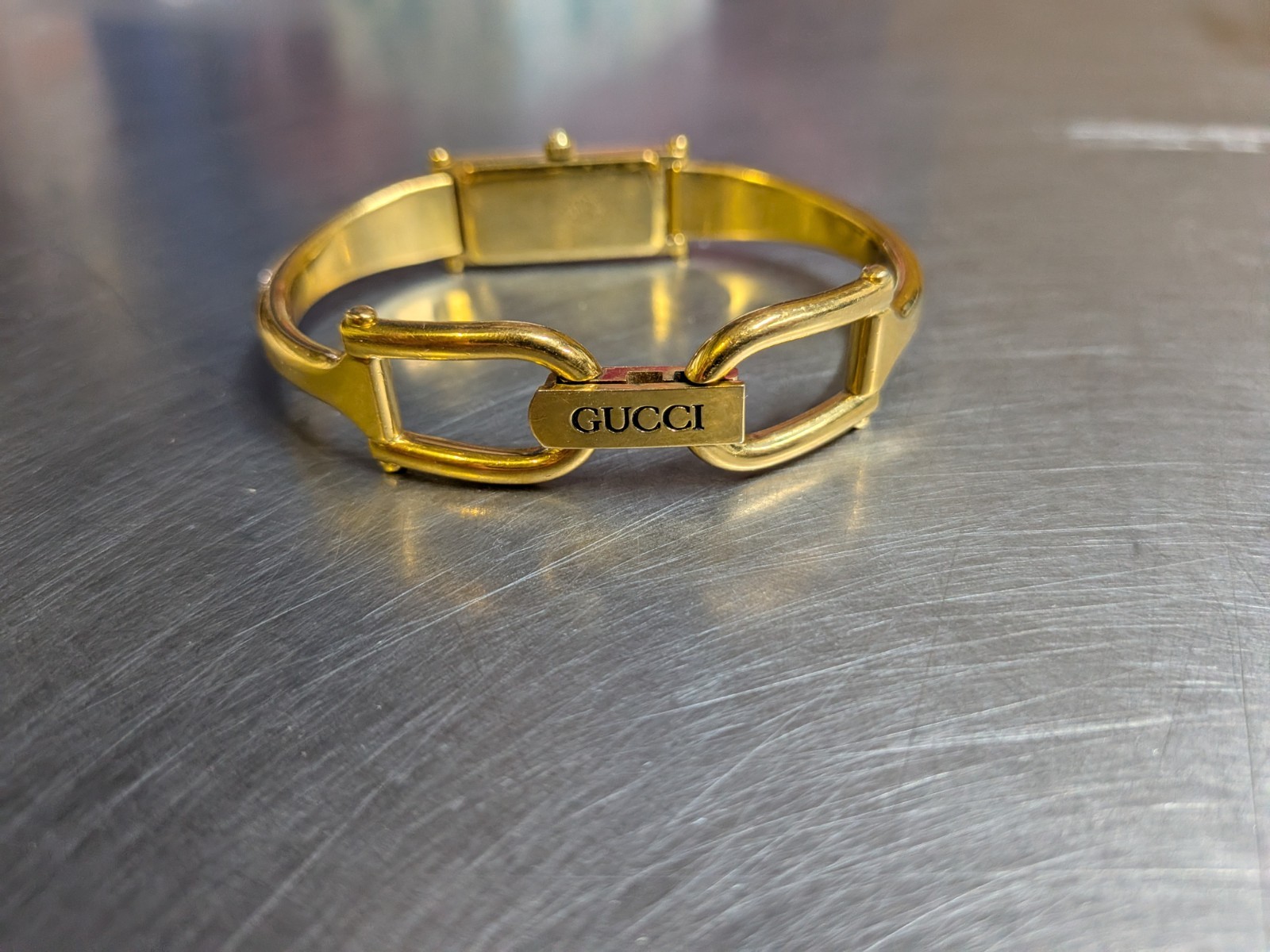 NICE GUCCI 1500L 13mm Gold Dial Rectangle Quartz Women’s Watch new battery