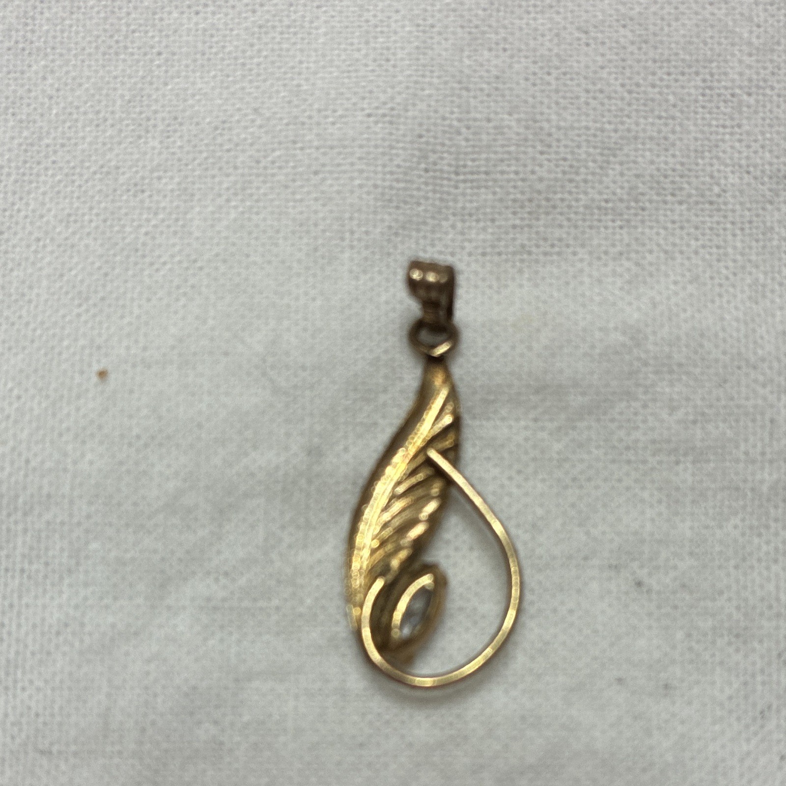 Gold Tone Nature Leaf Charm Pendant White Oval Crystal Asymmetrical