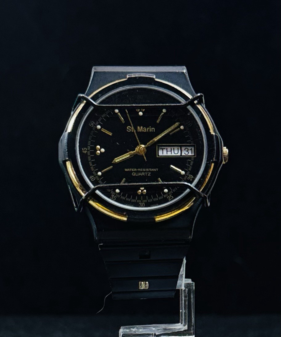 Vintage St Marin Quartz Watch Black Gold Day Date Bullbar Guard New Movement