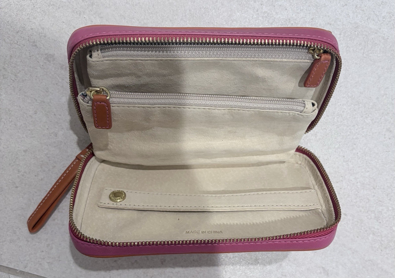 Authentic Coach Pink Leather Jewelry Travel Case – Excellent Condition