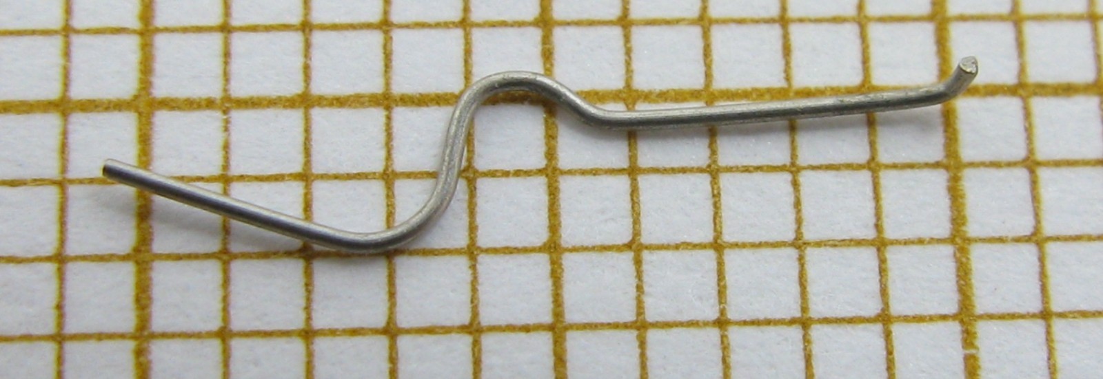 Landeron 48 … chronograph one(1) fly back lever spring #8340 * SHORT 10 mm *