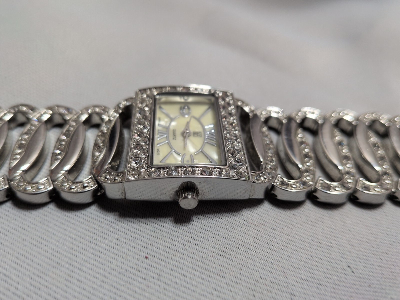 NY&C NY3026 Silver Rectangle Ladies Watch Rhinestones – New Battery