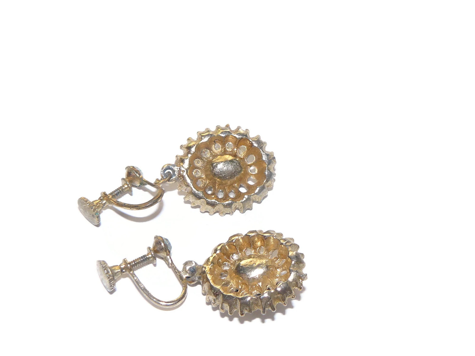 Vintage Cameo Screw Back Earrings
