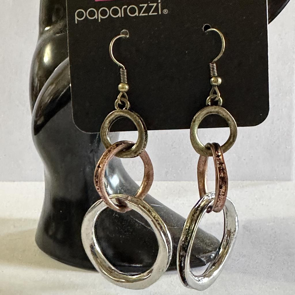 Paparazzi Tri Metal hoop dangle hook Earrings RS5-10-16