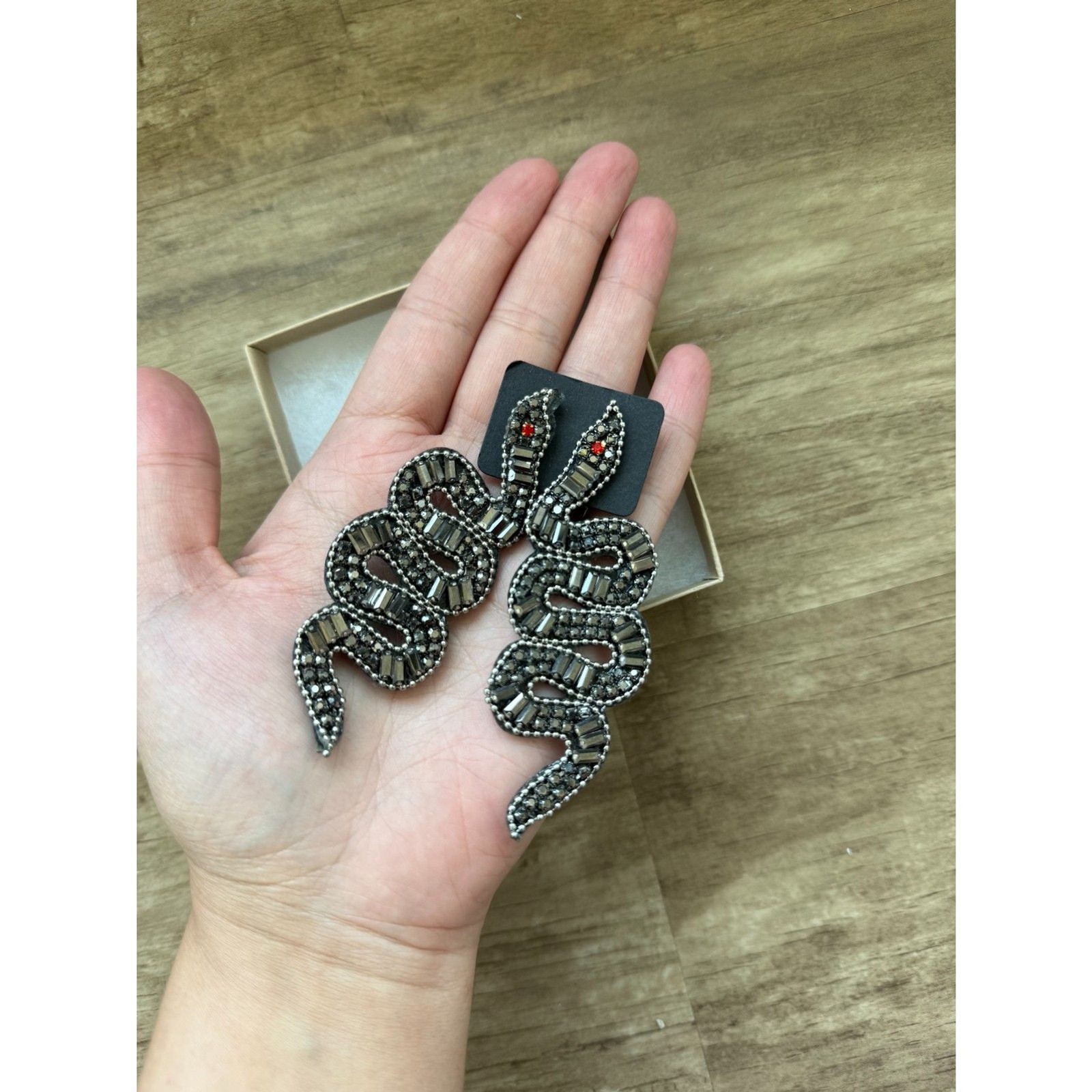 KTCollection Black Red Beaded Snake Earrings Costume Jewelry